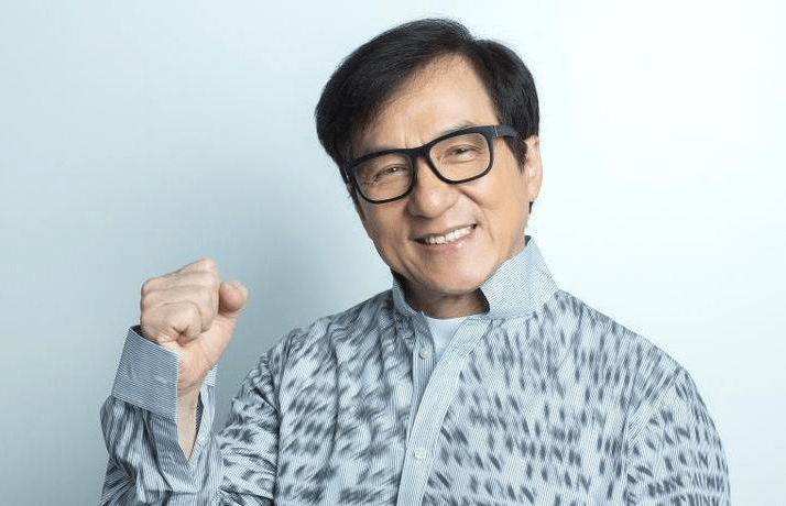 成龙最新新闻,时代巨星的影响力与地位不动摇