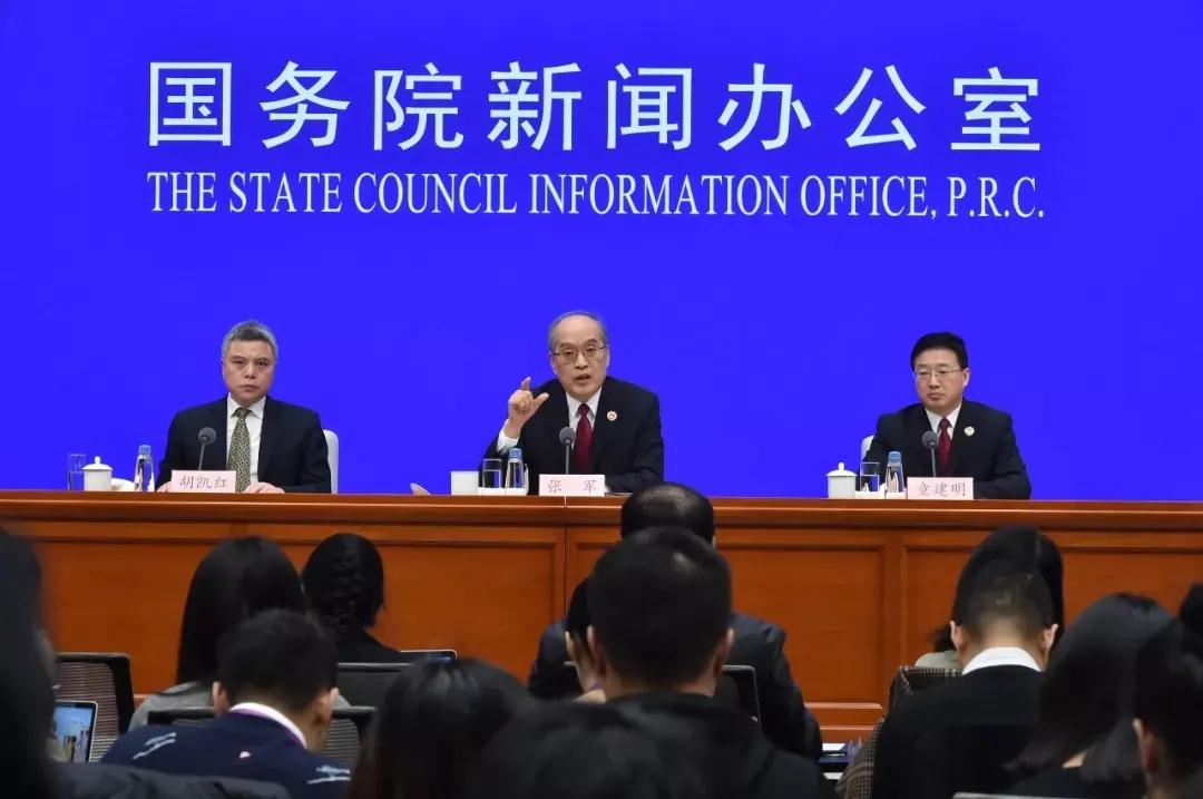 灵石最新新闻,学习变革浪潮中的自信与成就感之源