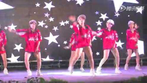 最新爵士舞曲狂欢,舞动家庭之夜