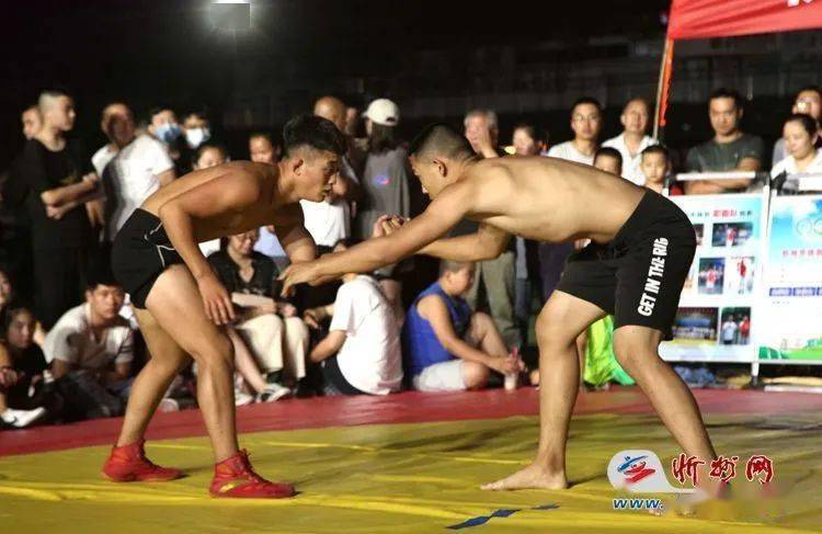 忻州摔跤热血激战再现魅力，最新比赛视频全回顾