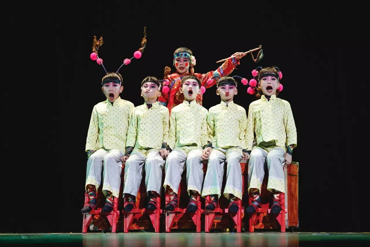 时尚童真律动,幼儿舞蹈踩踩踩最新风潮