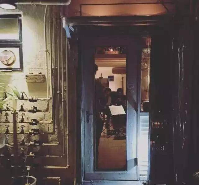 小巷深处的特色小店,探索未知录取信息之余的惊喜发现!