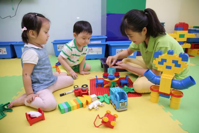 科技与童趣融合下的幼儿最新手指游戏玩法探索