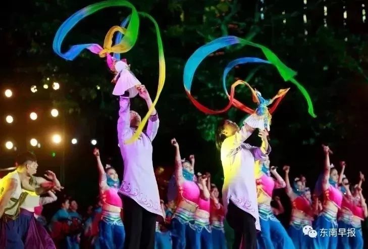 最新受难节舞蹈节目，小巷深处的独特魅力展现