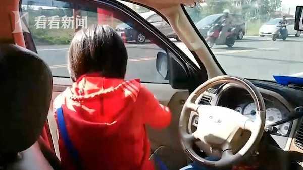 广西凤山最新车祸,广西凤山的一次意外小车祸与温馨的日常故事