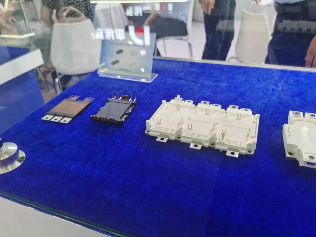 2024年資料免費大全優勢的特色,快速产出解决方案_跨界版39.960