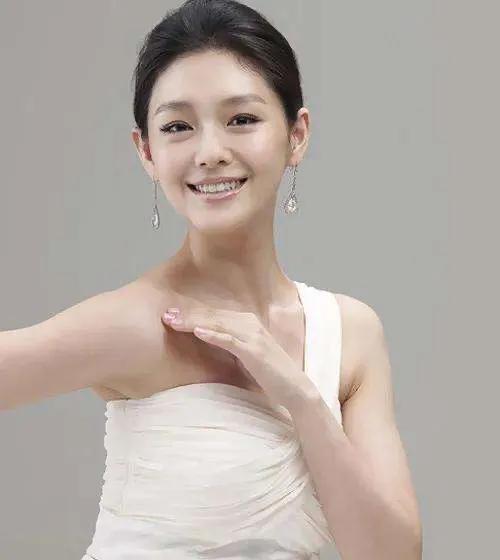 张俪与朱镇模共赴自然之旅，最新探索消息与内心平静之旅