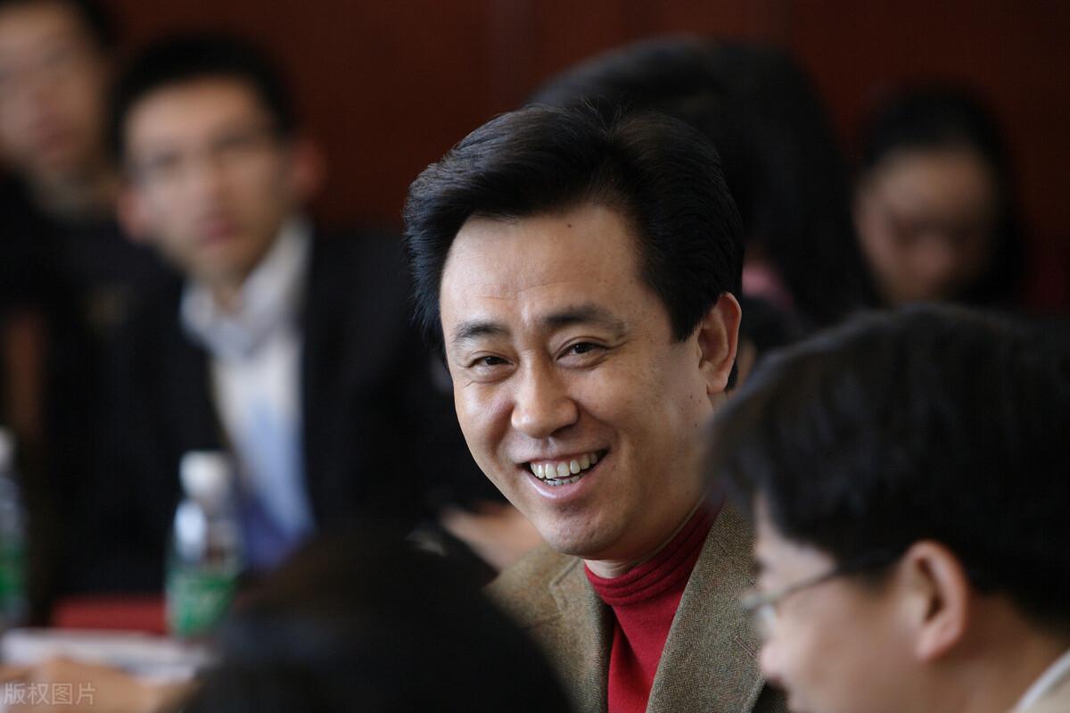 恒大借壳深深房最新动态,小巷中的意外发现