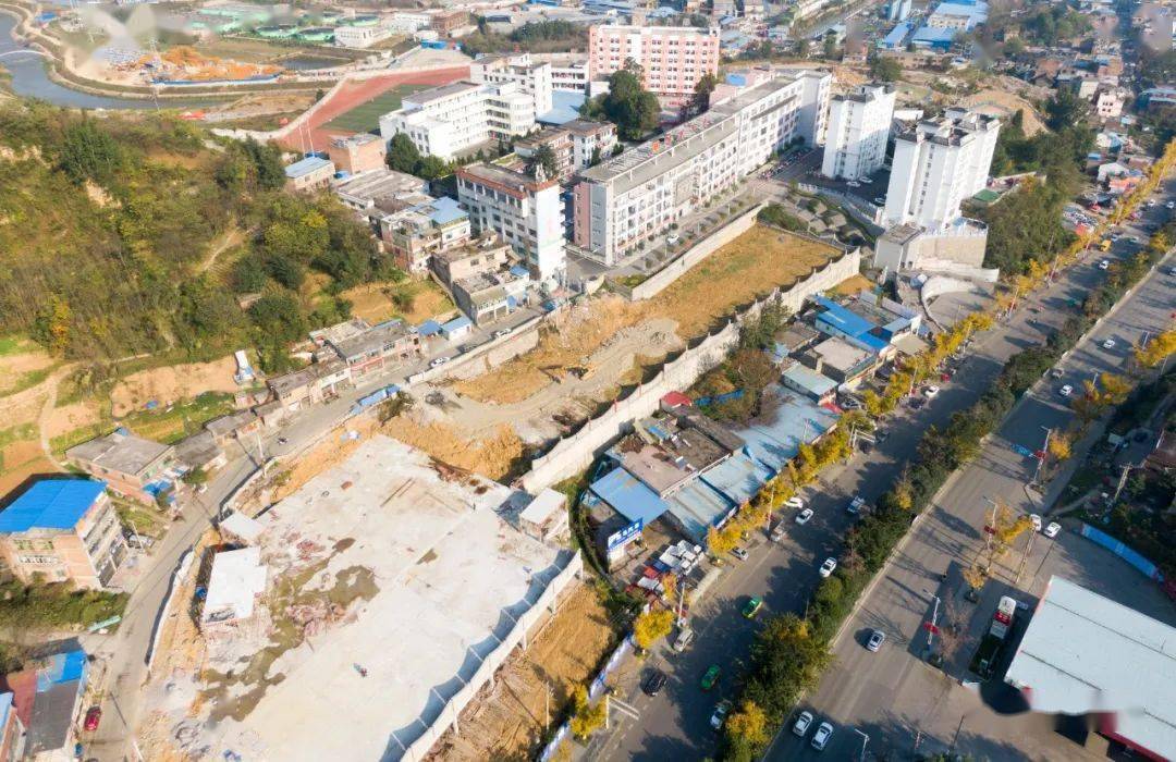 六枝黄华龙最新进展揭秘，小巷中的隐藏宝藏新动向