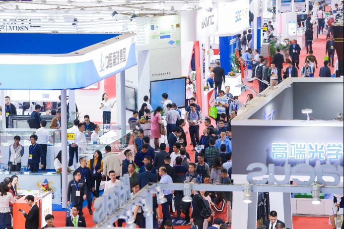 科技重塑娱乐体验,最新牌具店引领未来牌局新风尚