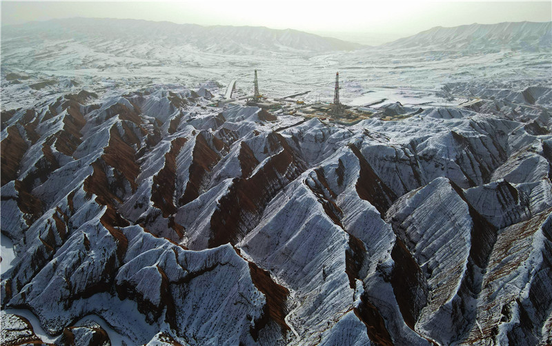 西北油田最新动态，日常中的友情与家的牵挂