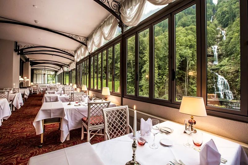 最新温泉酒店，极致休闲之旅体验