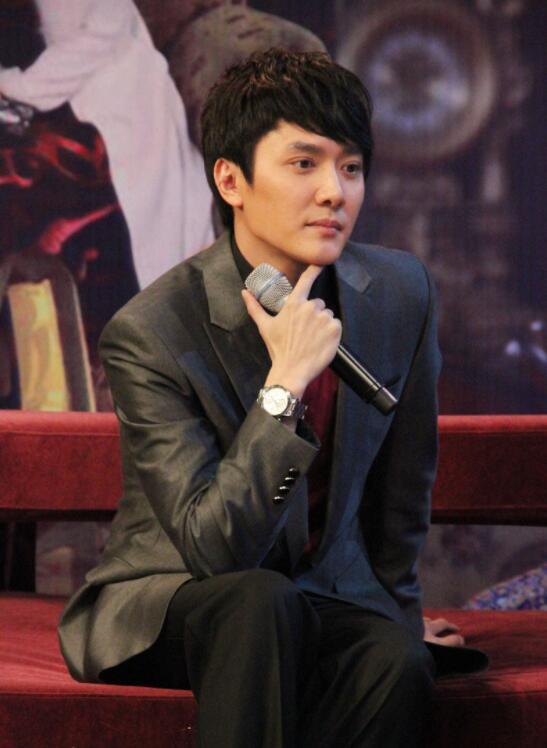 战神纪掀起观影狂潮,引领票房新纪元!