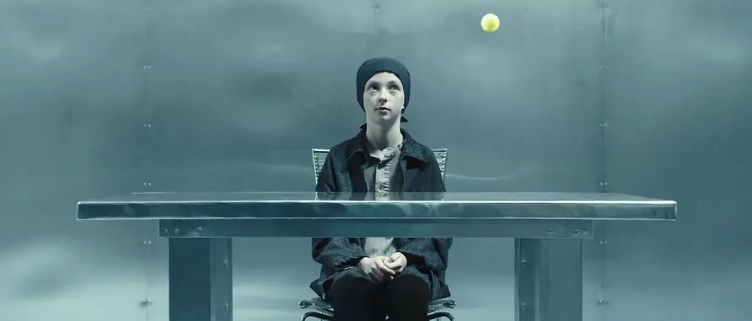 少年透明人，心灵与自然的奇幻之旅电影