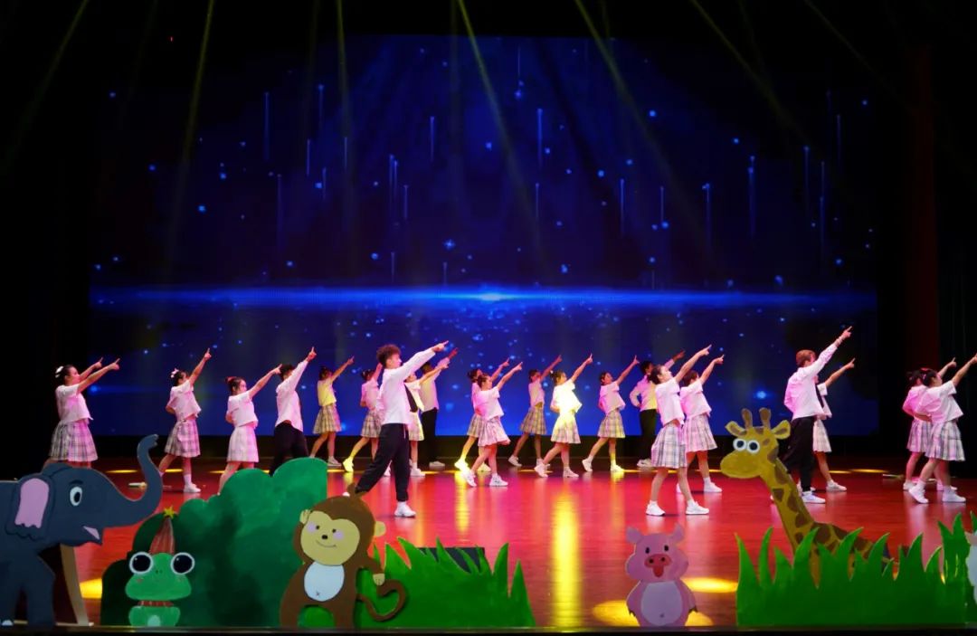 科技舞蹈启蒙，开启幼儿园舞蹈教学新时代，激发幼儿活力