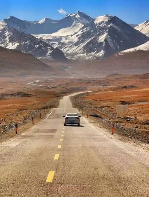 新疆暴力事件与美景探索之旅，踏遍美景，寻求内心平静